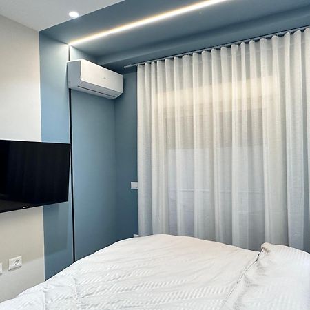 Luxurious Studio-Apartment ドゥラス エクステリア 写真