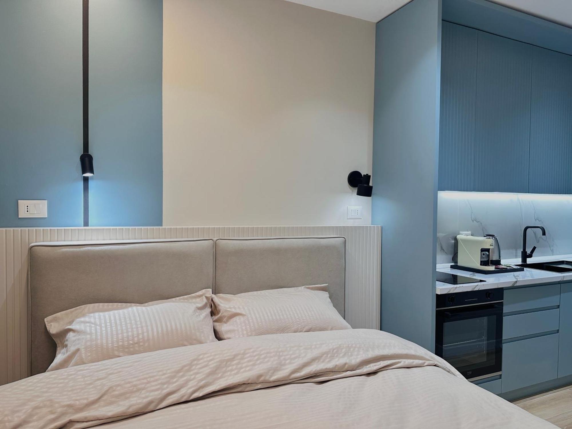 Luxurious Studio-Apartment ドゥラス エクステリア 写真